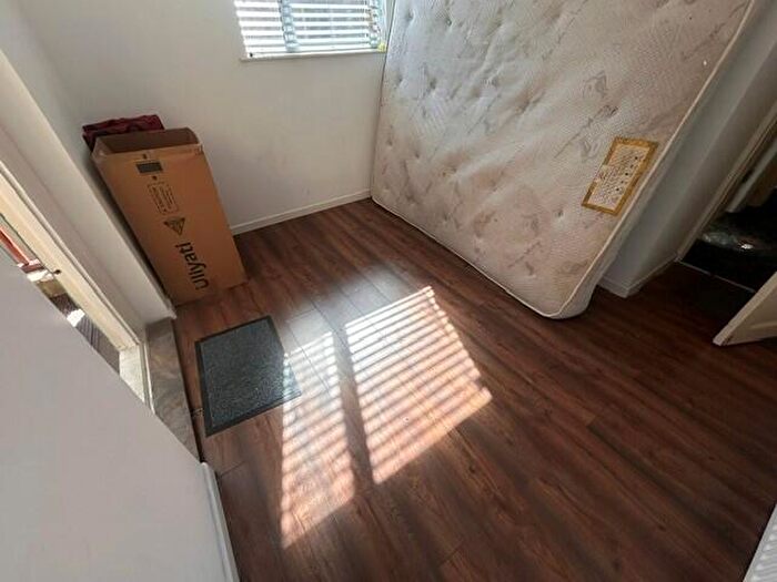 4 Bedroom Terraced House To Rent In Crawley Green Road, Luton, Beds, LU1