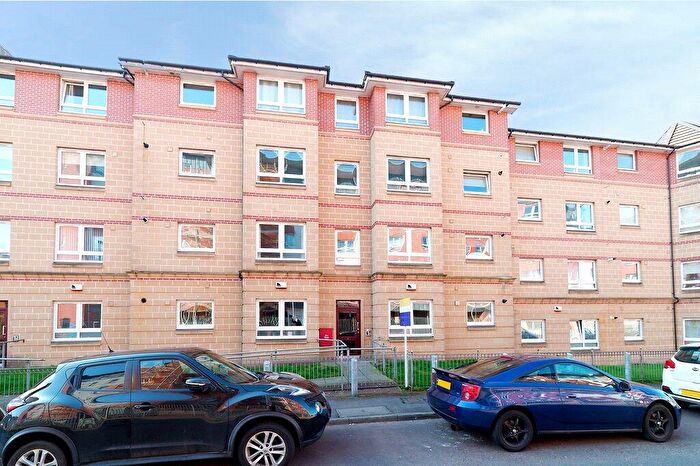 2 Bedroom Apartment To Rent In Finlay Drive, Dennistoun, Glasgow, G31