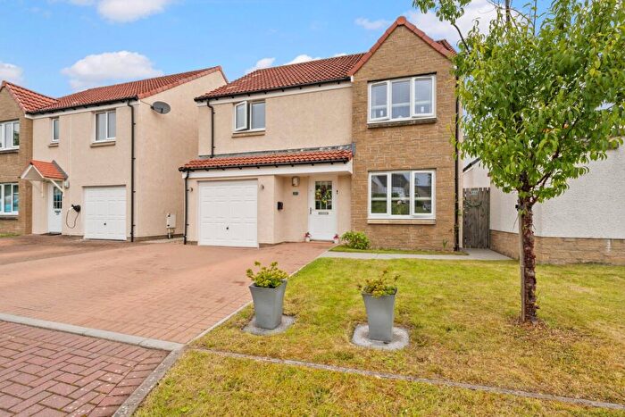 4 Bedroom Detached House For Sale In Franklin Avenue, Falkirk, FK2