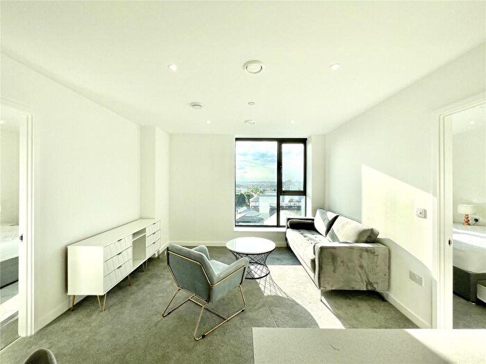 2 Bedroom Apartment To Rent In No Old Trafford, Wharf End, Trafford Park, Stretford, Manchester, M17