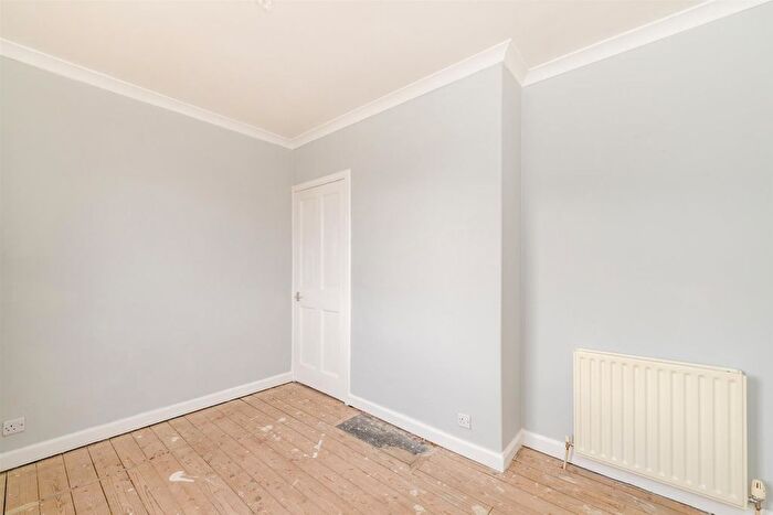 2 Bedroom Flat For Sale In Orchard Park, Kelso, TD5