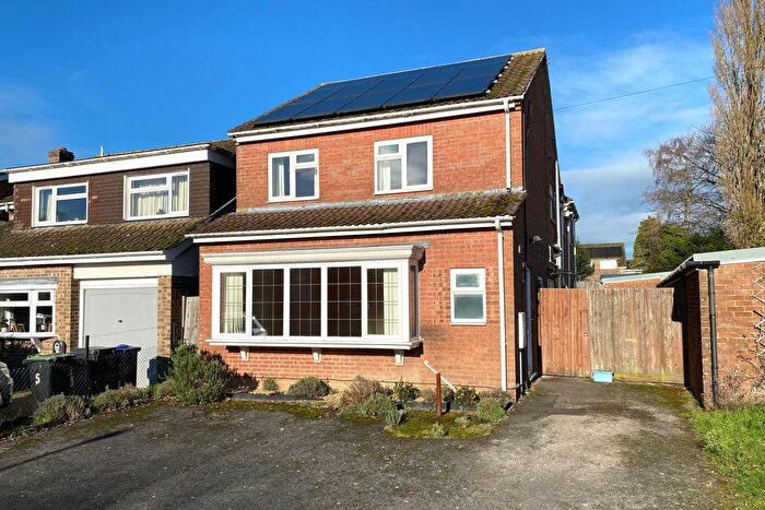 4 Bedroom Detached House For Sale In Webbs Way, Burbage, SN8