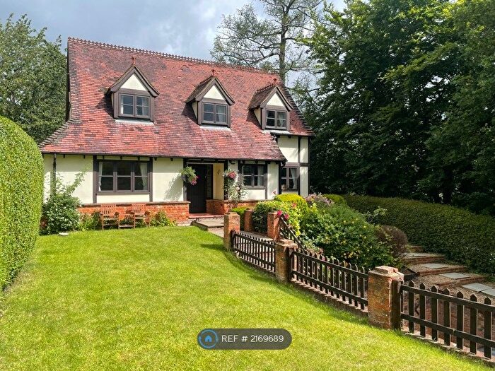 4 Bedroom Detached House To Rent In Forty Green, Beaconsfield, HP9