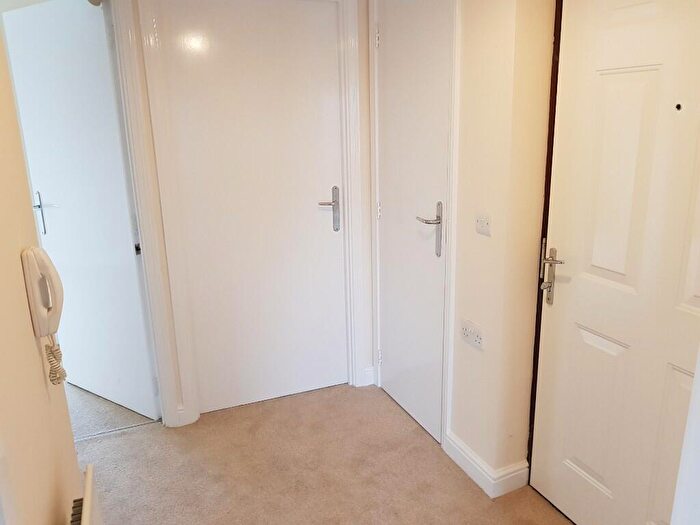 1 Bedroom Flat To Rent In West Mills Road, Fordingbridge, Hampshire, SP6
