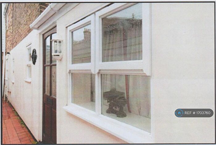 2 Bedroom Terraced House To Rent In High Street, Whitstable, CT5