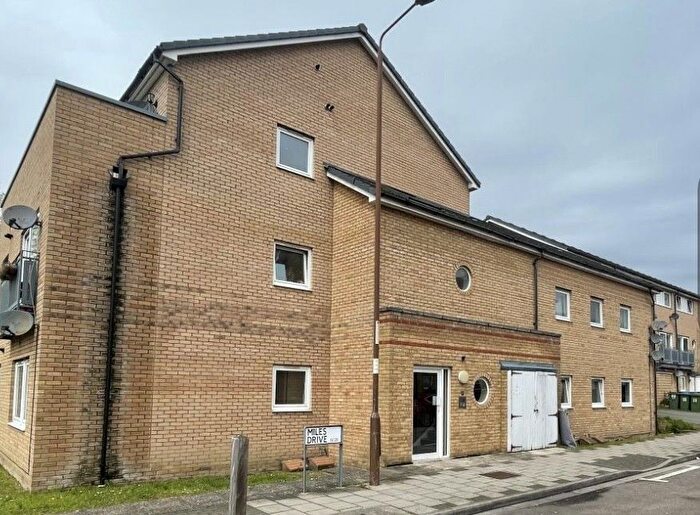 1 Bedroom Flat To Rent In Miles Drive, London, London, SE28