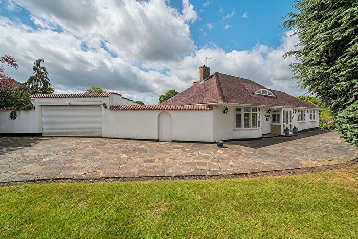 5 Bedroom Bungalow For Sale In Brabourne Rise, Beckenham, BR3