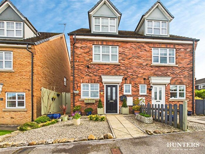 3 Bedroom Semi Detached House For Sale In Brackenrigg, Consett, DH8