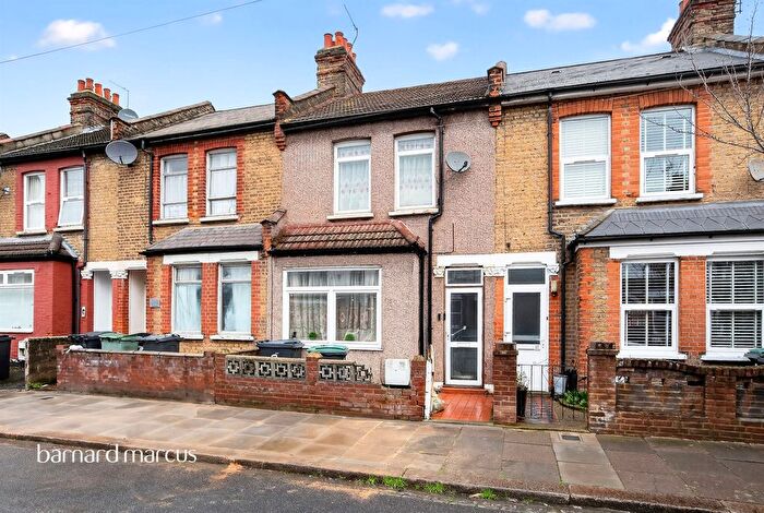 2 Bedroom Terraced House For Sale In Thackeray Avenue, London, N17