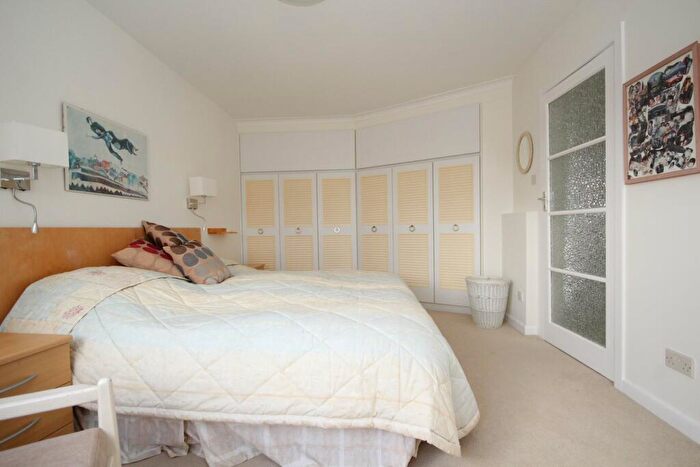 3 Bedroom Apartment For Sale In West Cliff Road, West Cliff, BH4