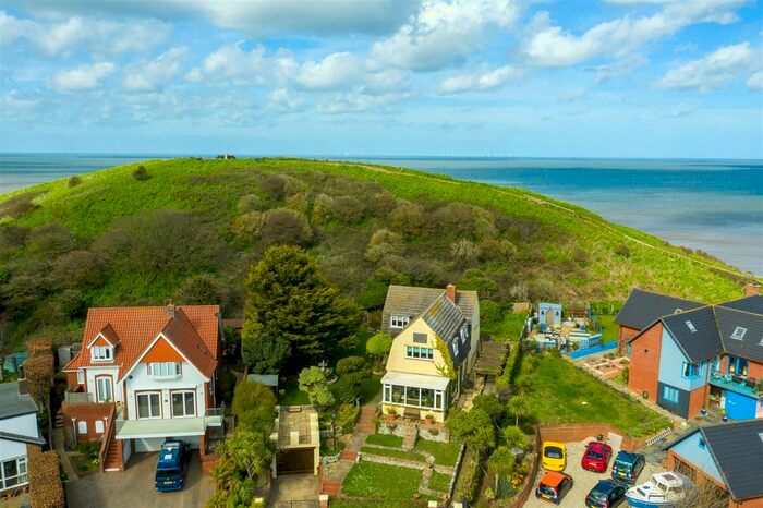 4 Bedroom Detached House For Sale In Sheringham, NR26