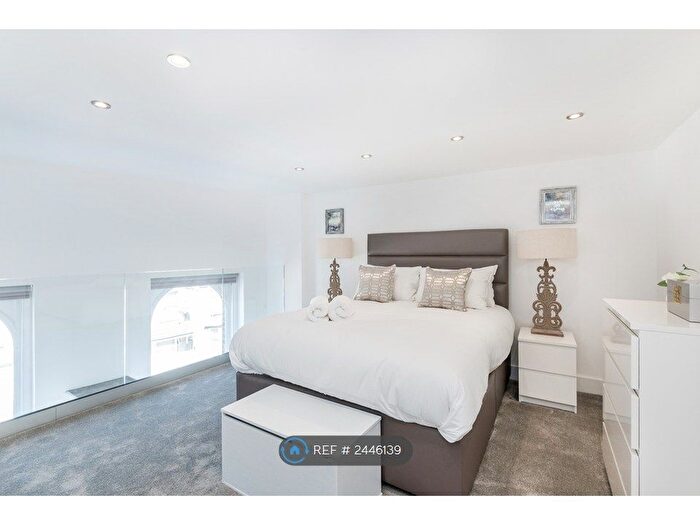 1 Bedroom Flat To Rent In Elmsdown House, Stratford, E15