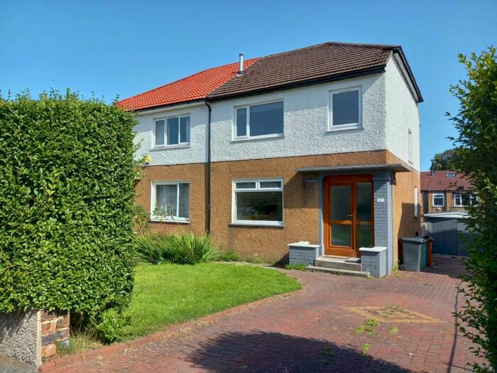 3 Bedroom Semi-Detached House To Rent In Clarkston Road, Glasgow, G44