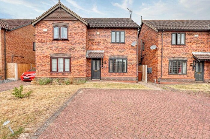 2 Bedroom Semi-Detached House For Sale In Burgon Crescent, Winterton, DN15
