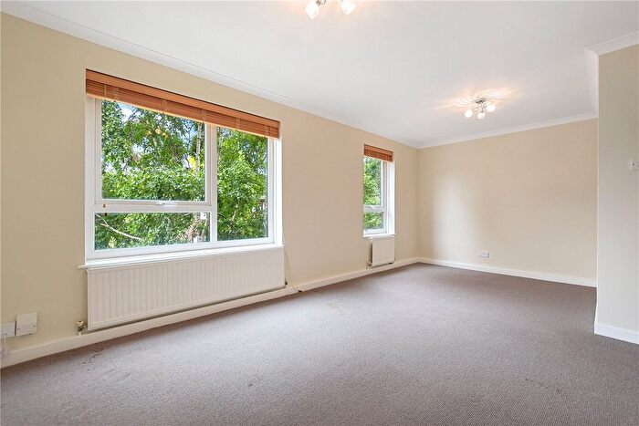 2 Bedroom Flat To Rent In Abbey Gardens, London, W6