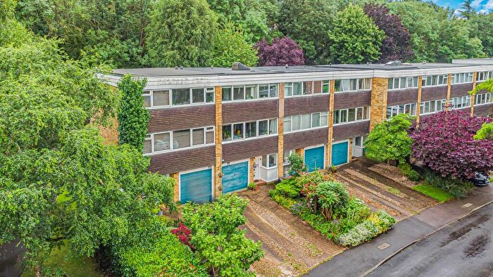 4 Bedroom Town House For Sale In Park Meadow, Hatfield, AL9