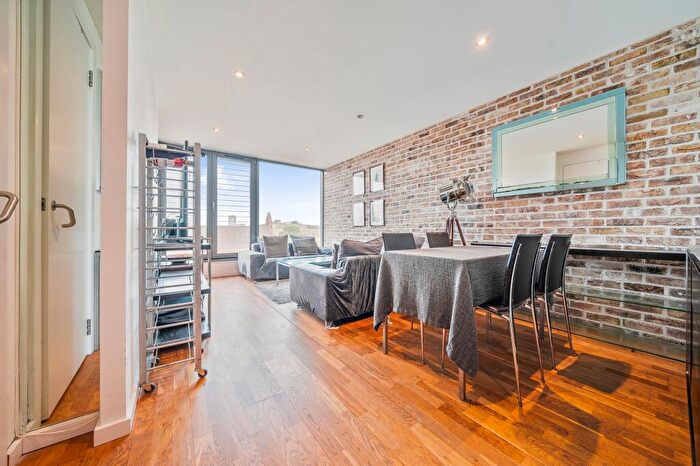 2 Bedroom Flat To Rent In Arklow Road, London, SE14