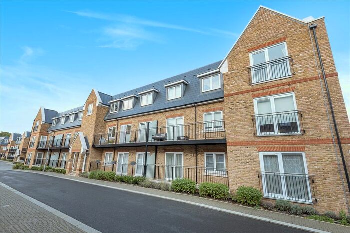 2 Bedroom Flat To Rent In Jennings Court, Eden Road, Dunton Green, Sevenoaks, TN14