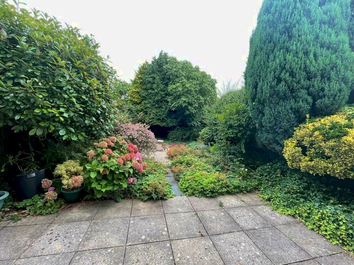 3 Bedroom House To Rent In Sloper Road, Cardiff, CF11