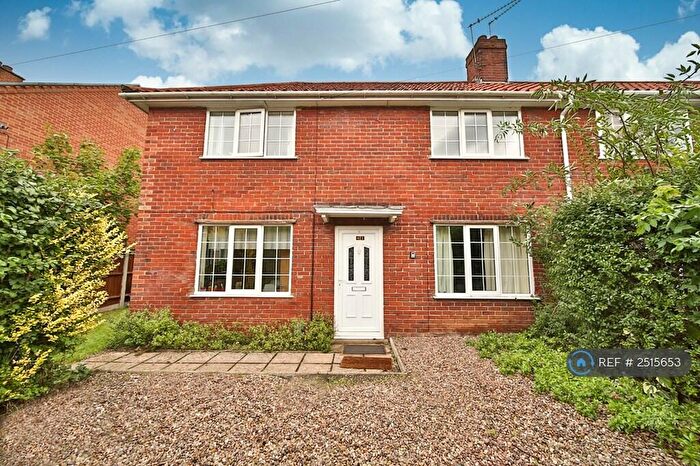 5 Bedroom Semi-Detached House To Rent In Bacon Road, Norwich, NR2
