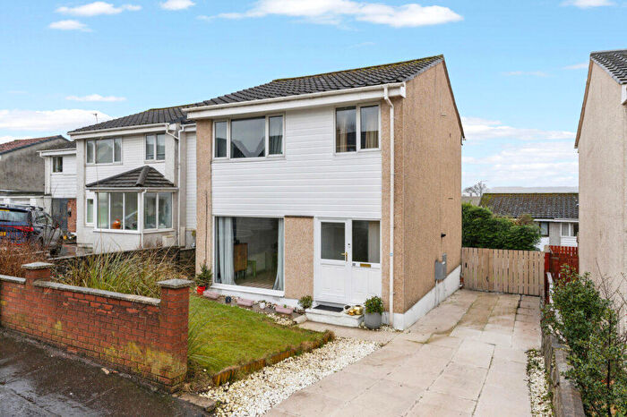 3 Bedroom Detached House For Sale In Boghead Road, Lenzie, G66
