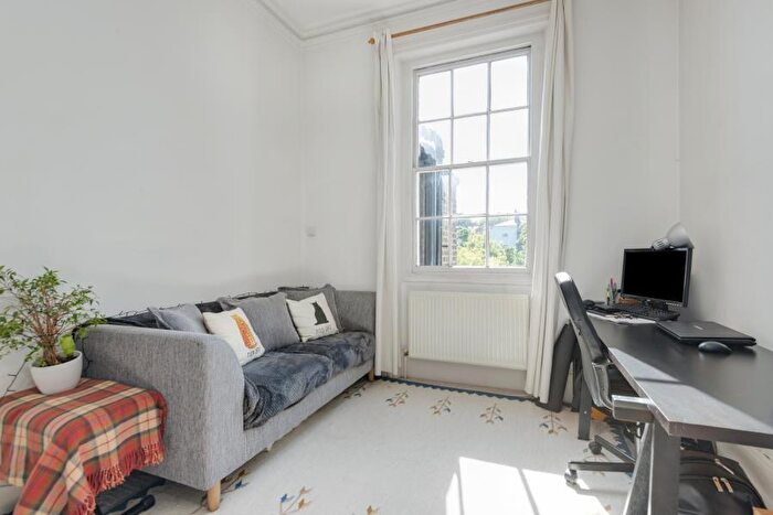 1 Bedroom Apartment To Rent In Princess Road, Primrose Hill, NW1