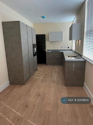 1 Bedroom Flat To Rent In High Street, Gillingham Kent, ME7