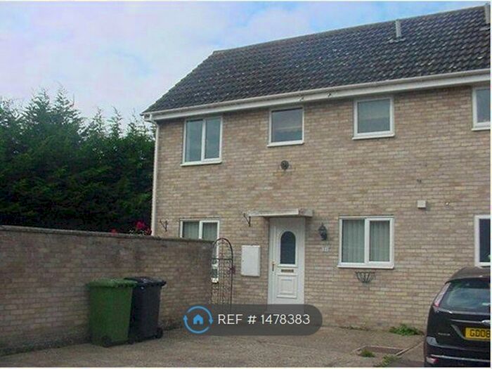 3 Bedroom Semi-Detached House To Rent In Harwood Avenue, Thetford, IP24
