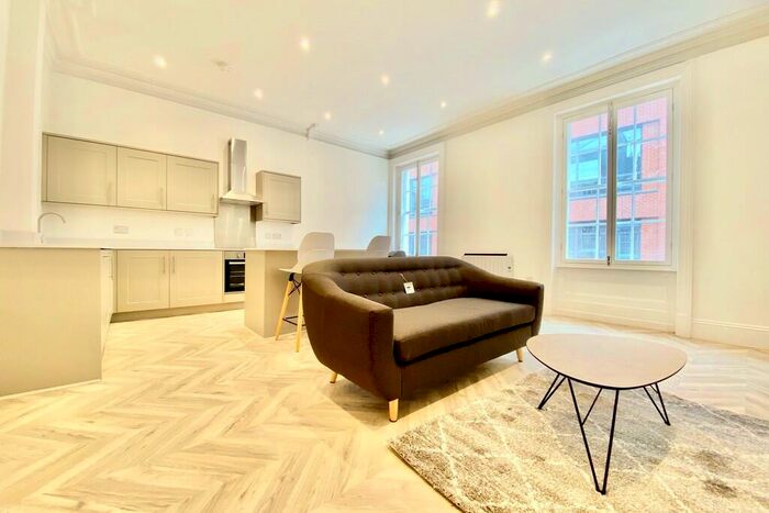 1 Bedroom Apartment To Rent In York Place, LS1