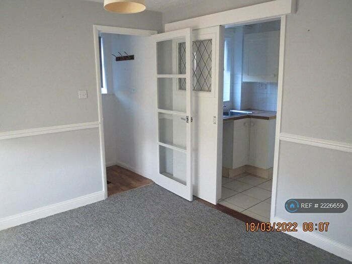 1 Bedroom Maisonette To Rent In Stradbroke Road, Lowestoft, NR33