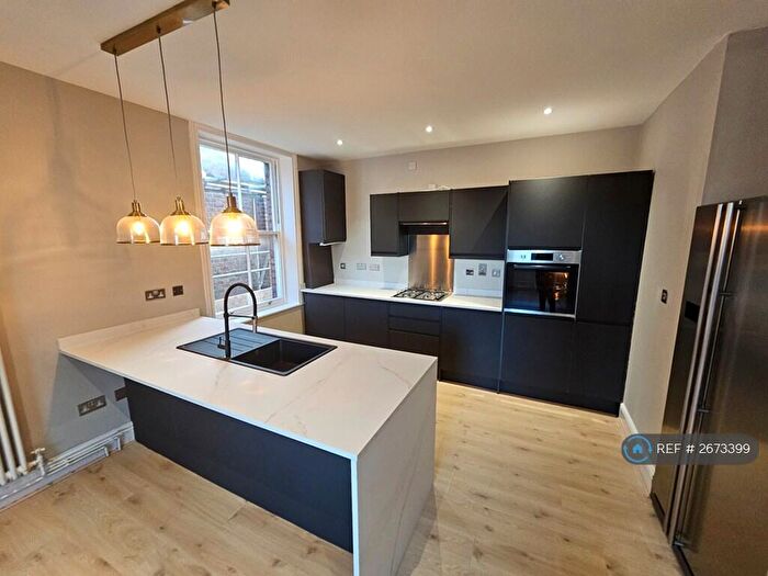 3 Bedroom Flat To Rent In Croxteth Road, Liverpool, L8