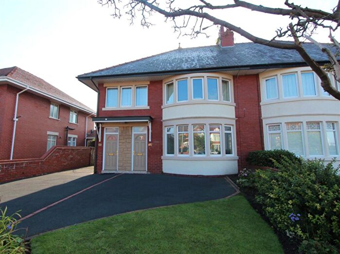 2 Bedroom Flat To Rent In Myra Road, Lytham St. Annes, FY8