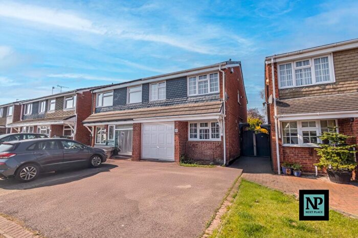 3 Bedroom Semi-Detached House To Rent In Purbrook, Tamworth, B77