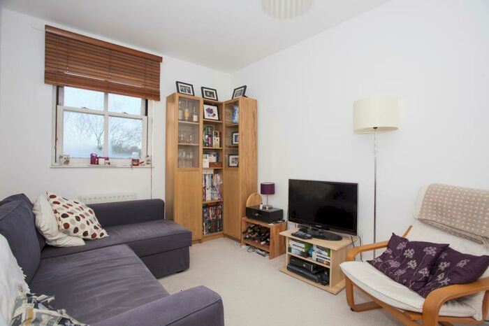 1 Bedroom Apartment To Rent In Dulwich Road, London, SE24