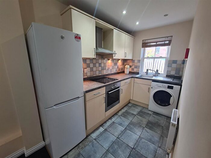 3 Bedroom Property To Rent In Cedar Court, Littleport, CB6