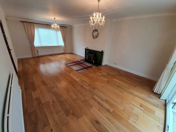 4 Bedroom House To Rent In Crantock Drive, Almondsbury, Bristol, BS32