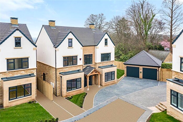 5 Bedroom Detached House For Sale In Heather Row, Leeds, West Yorkshire, LS16