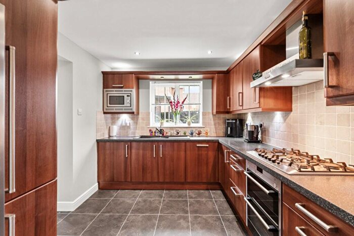 4 Bedroom Detached House For Sale In Thirlfield Wynd, Livingston, EH54