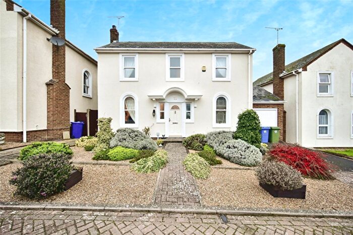 3 Bedroom Detached House For Sale In Wadham Place, Sittingbourne, Kent, ME10