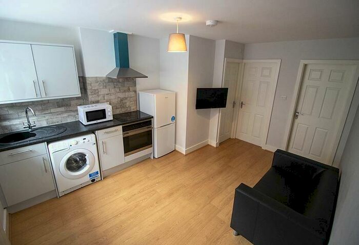 2 Bedroom Flat To Rent In Flat, North Sherwood Street, Nottingham, NG1