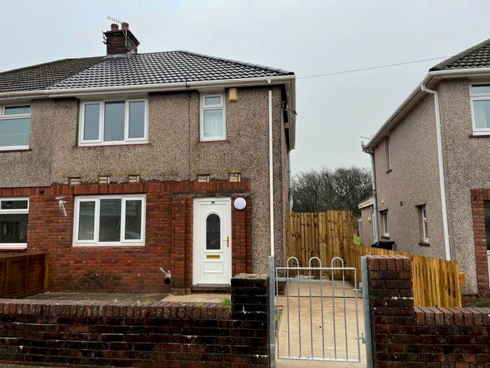 2 Bedroom Property To Rent In March Hywel, Pontardawe, SA8