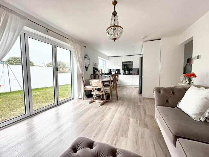 2 Bedroom Detached Bungalow For Sale In Cliff Gardens, Telscombe Cliffs, BN10