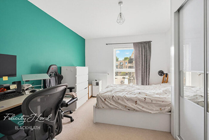 1 Bedroom Apartment For Sale In Rolfe Terrace, Woolwich, SE18