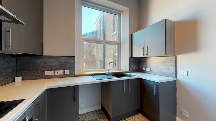 2 Bedroom Flat To Rent In Edgar Road, Cliftonville, Margate, CT9