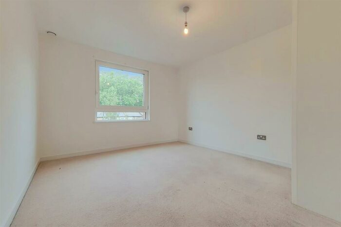 2 Bedroom Apartment To Rent In Mandara Place, London, SE8