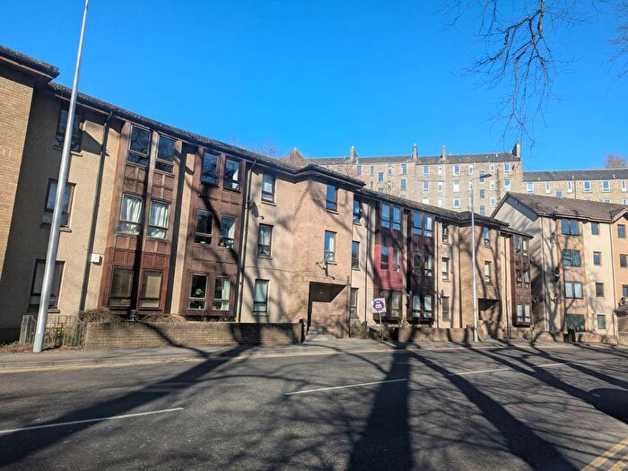 1 Bedroom Flat To Rent In Lochee Road, Dundee, DD2