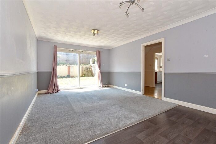 4 Bedroom Detached House For Sale In The Bramleys, Newport, Isle Of Wight, PO30