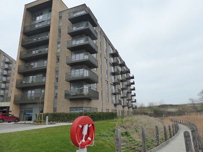 1 Bedroom Flat To Rent In Flagstaff Road, Reading, Berkshire, RG2