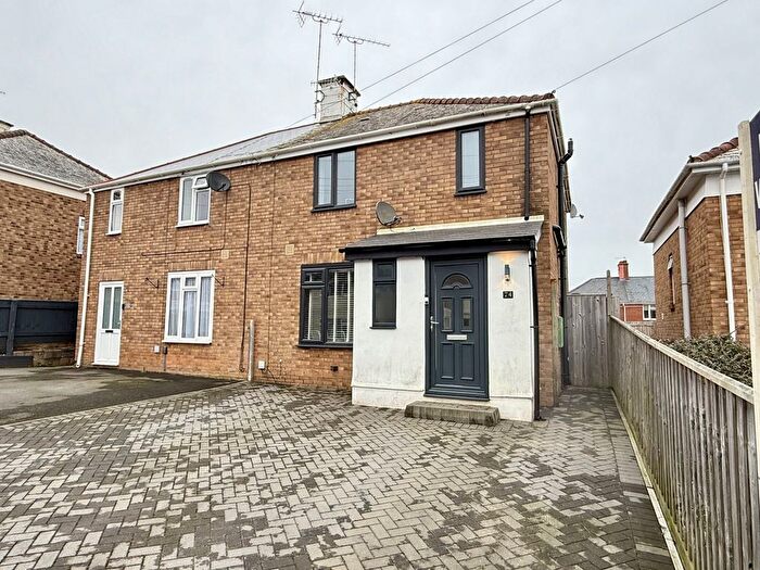 3 Bedroom Semi Detached House For Sale In Bowhay Lane, St Thomas, EX4