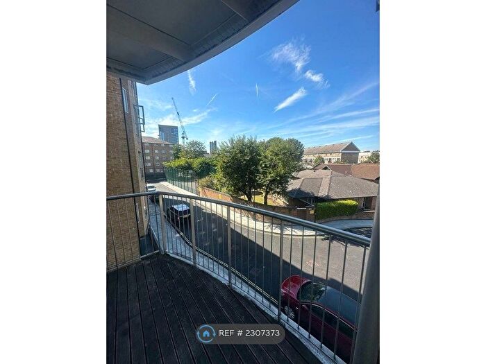 2 Bedroom Flat To Rent In Beech Court, London, W9